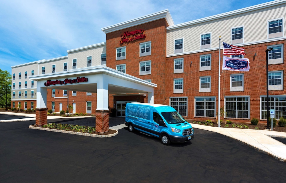 HAMPTON INN AND SUITES BRIDGEWATER in BRIDGEWATER - NJ