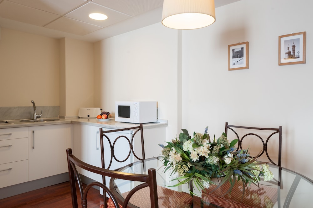 Murillo Apartamentos 74/74