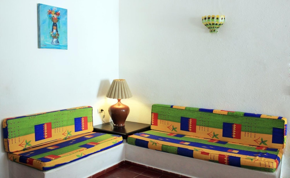 Suites Plaza del Río 42/73