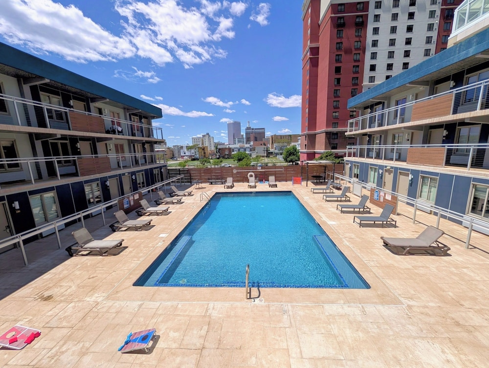 SOHO Suites Atlantic City Beach Block 40/46