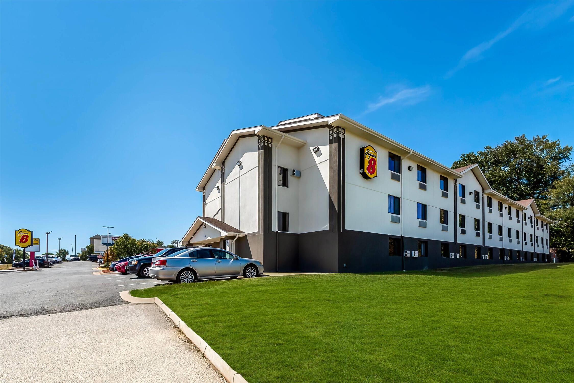 Super 8 by Wyndham Dumfries/Quantico 4/24