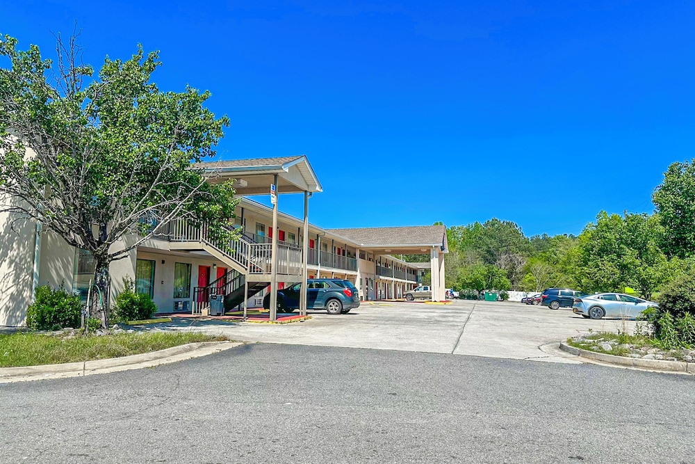 OYO Hotel East Macon I-75 59/74