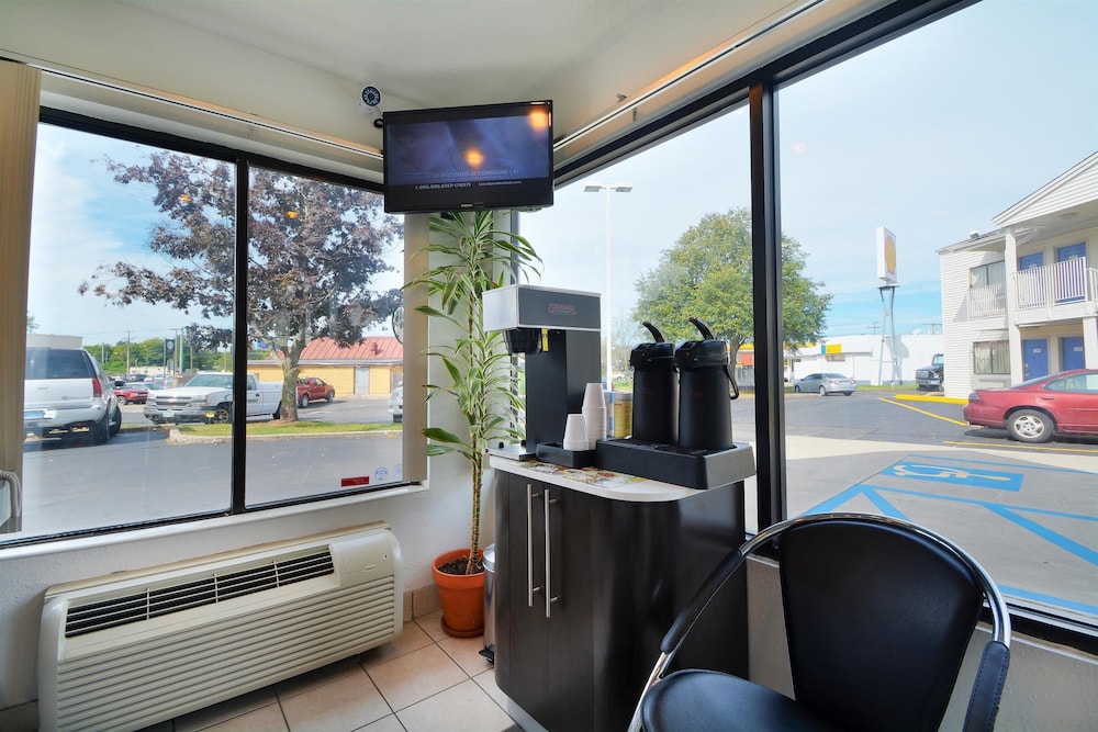 Motel6 Southington, CT - Hartford 43/43