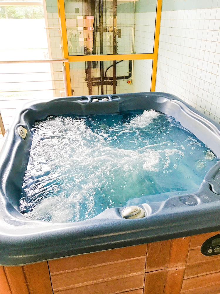 Fwp Albatros Medical Spa 11/27