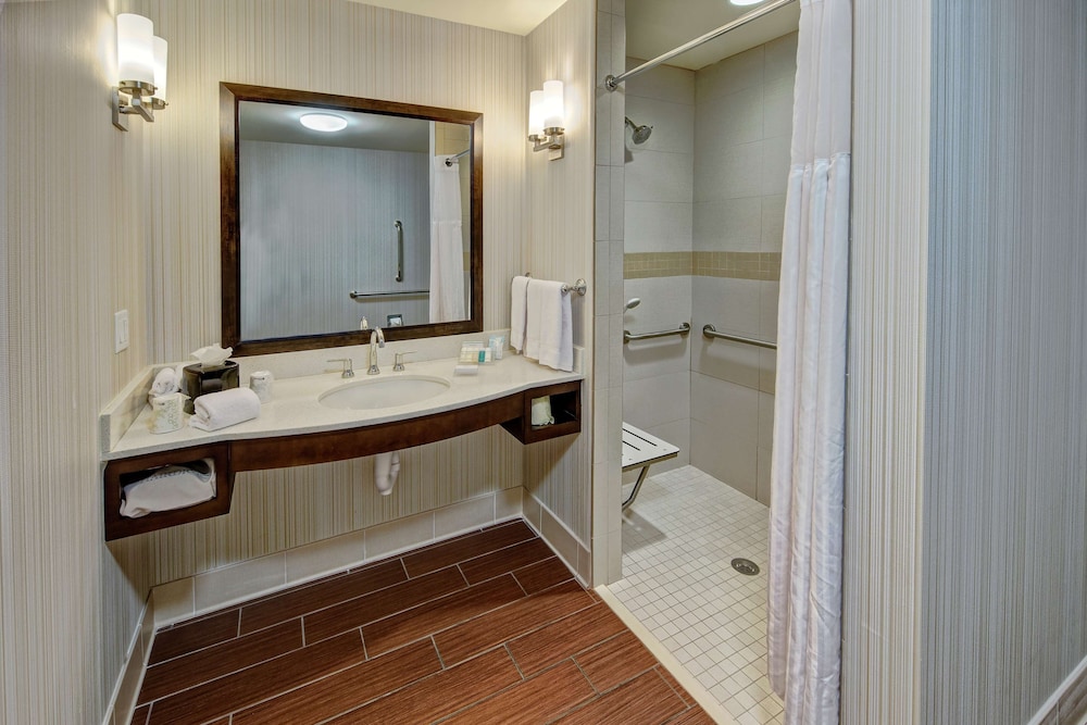 Hilton Garden Inn Memphis Wolfchase Galleria 14/50
