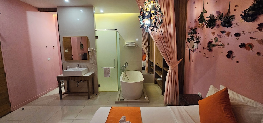 Pimnara Boutique Hotel 50/50