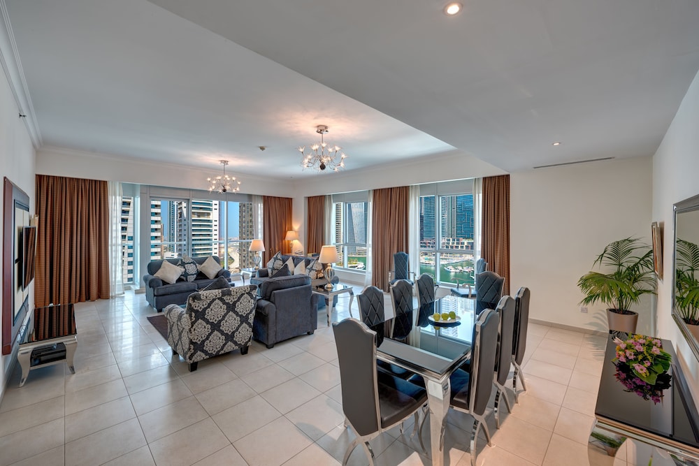 MARINA HOTEL APARTMENTS 26/31