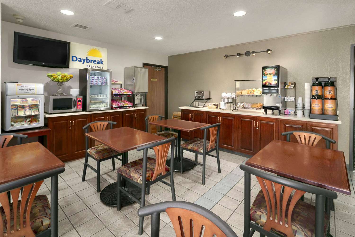 Days Inn by Wyndham Willmar 29/33