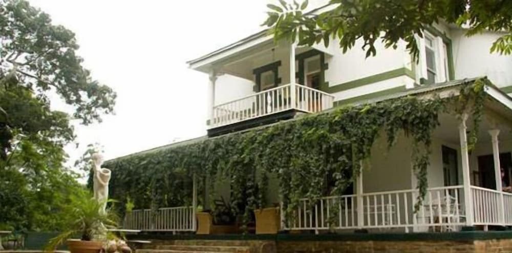 Royston Hall Guesthouse 1/32