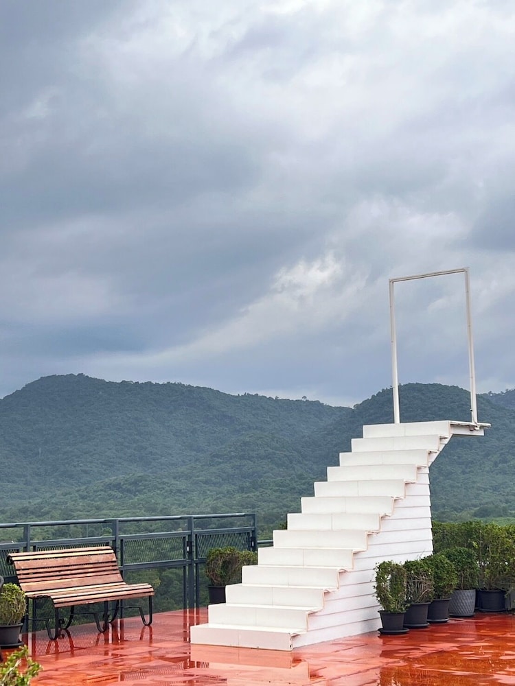 Vivace Khaoyai Resort 24/50