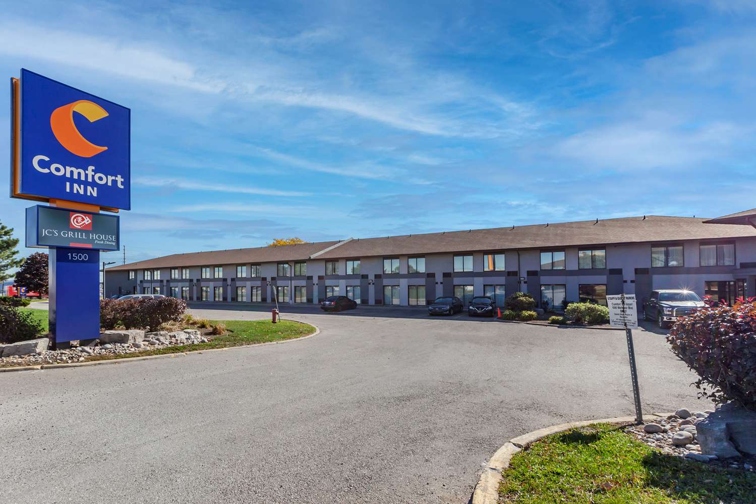 Comfort Inn Airport West 7/8