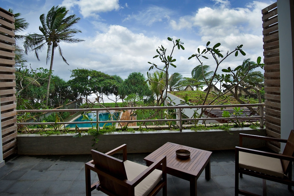 Roman Beach Hikkaduwa 38/47