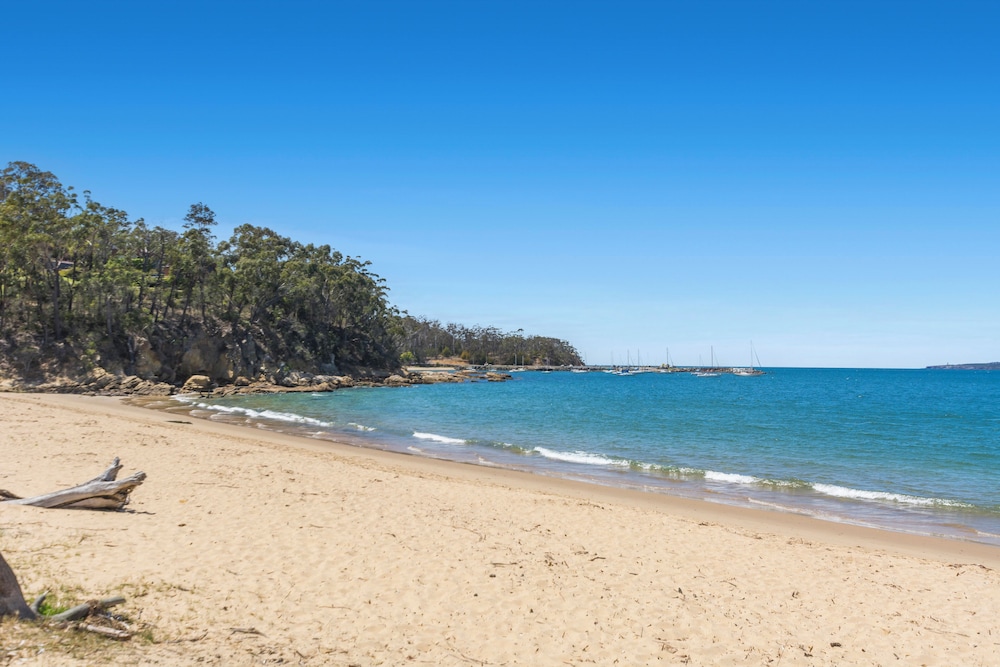 Eden Beachfront Holiday Park 47/50