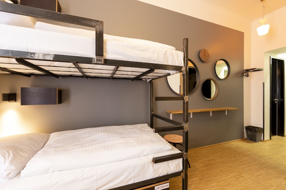 Czech Inn 22/74