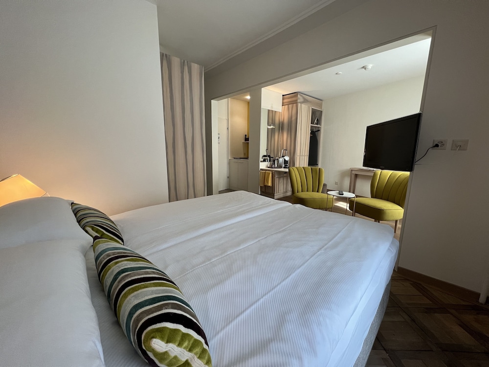 Hotel Platzhirsch 12/55
