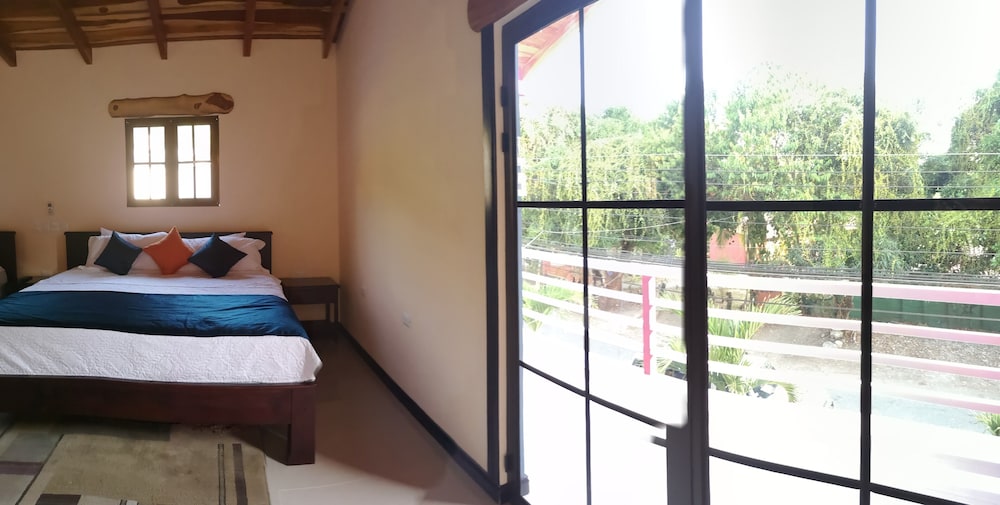 Millenniun Manuel Antonio 8/43