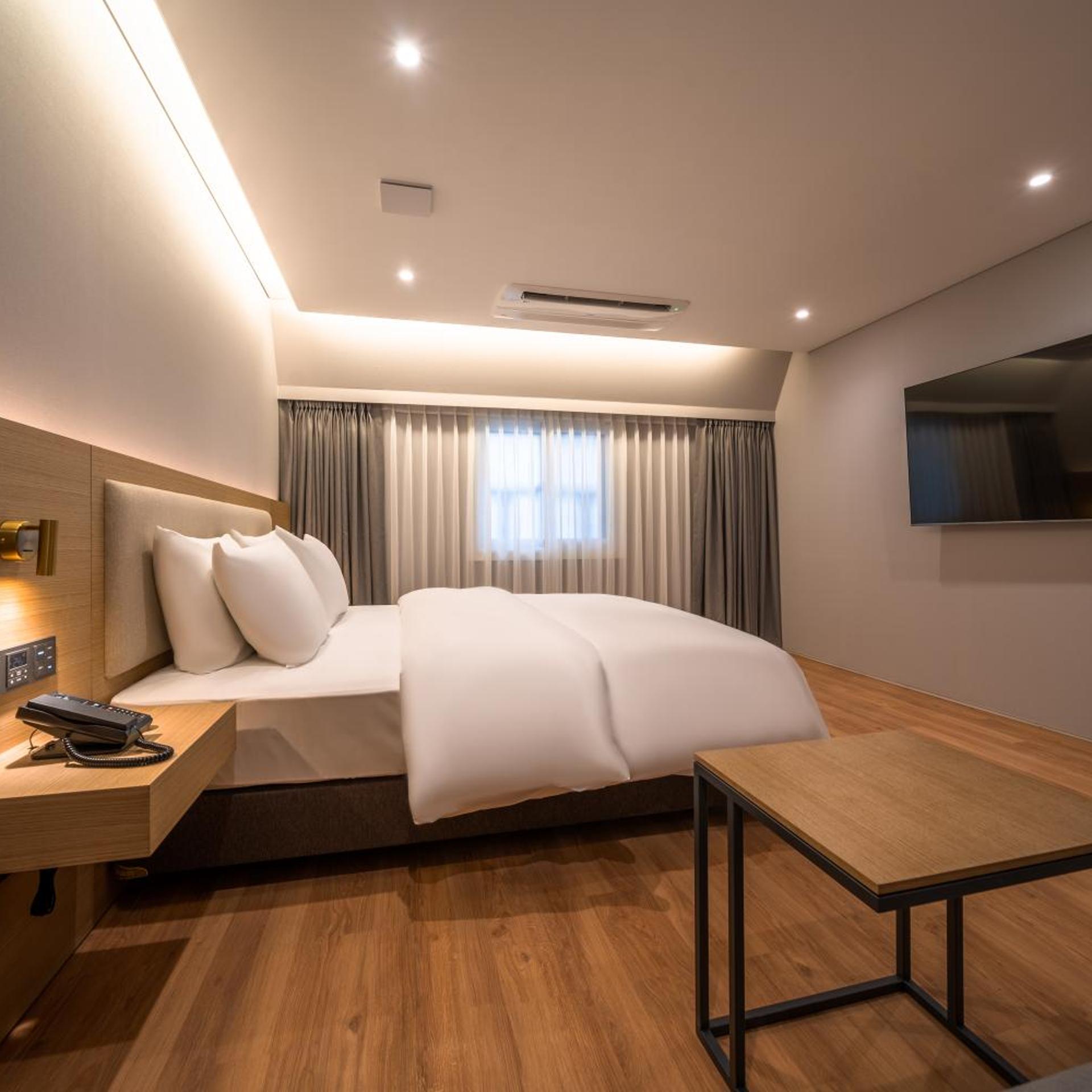 suite, Comfort inn Yeouido 3/10