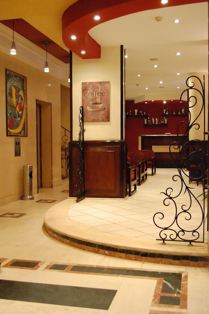 King Hotel Cairo 13/28