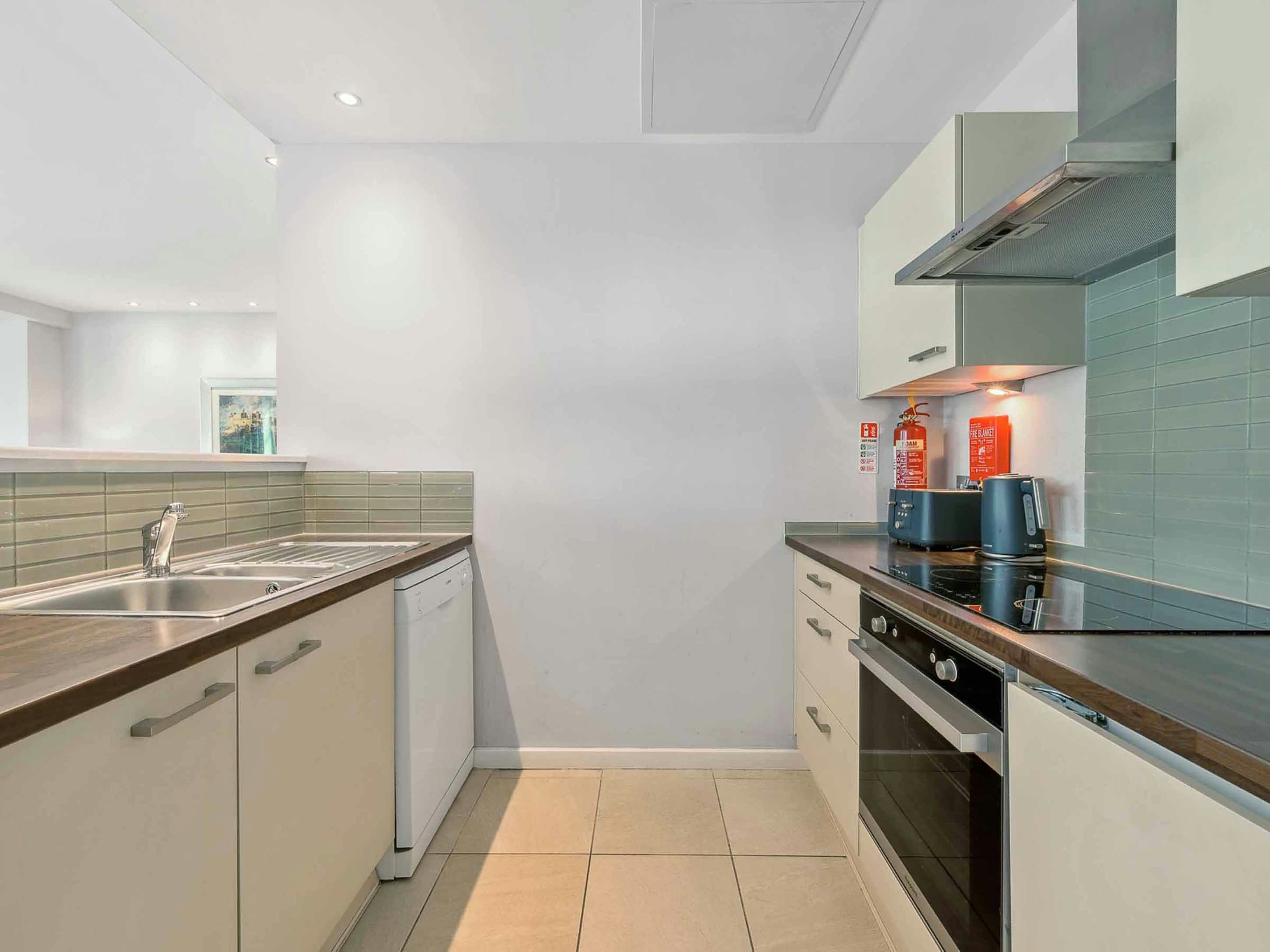Princes Street Suites Hotel 56/56
