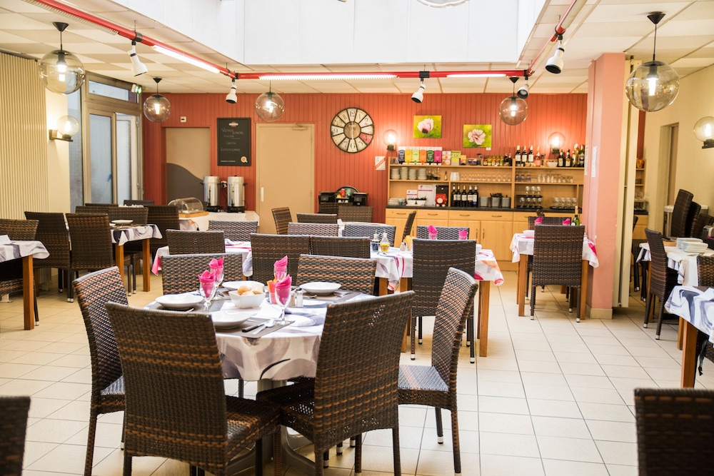 Hotel Bains Sarrailh 50/63