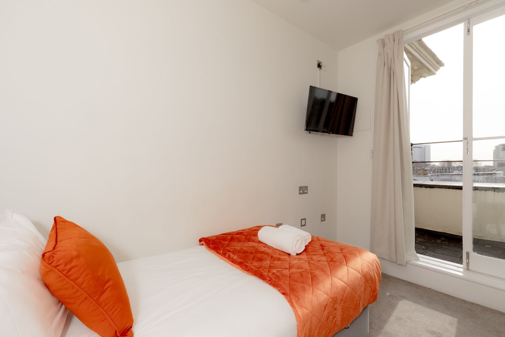 Kensington Gardens Hotel, Sonder by Marriott Bonvoy 8/50