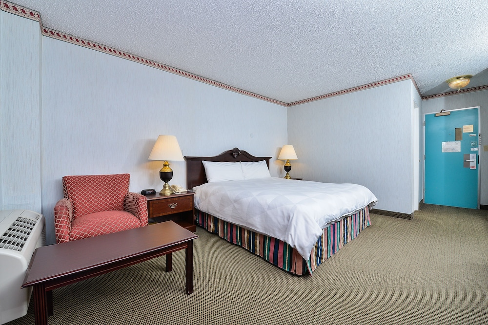 Travelodge by Wyndham Cleveland Airport 15/36