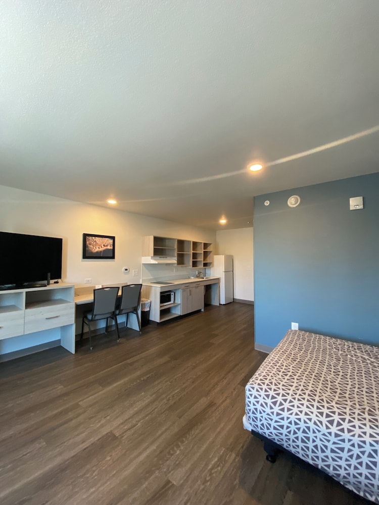 WoodSpring Suites Hermitage - Nashville Airport 10/24
