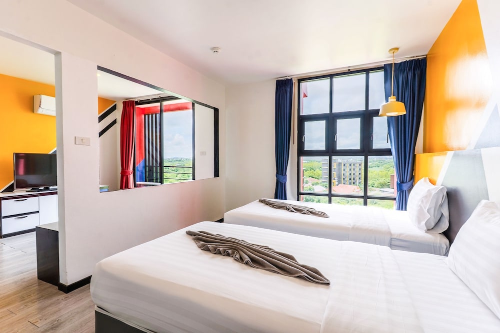 Executive, Suite, Twin Beds, Mountain View