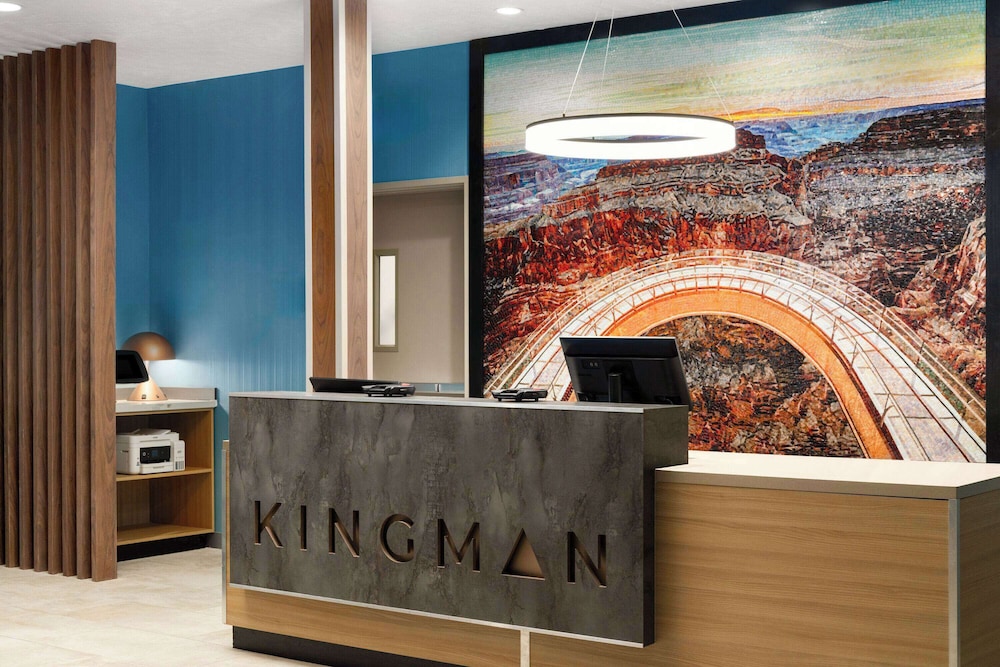 Hawthorn Extended Stay by Wyndham Kingman 6/27