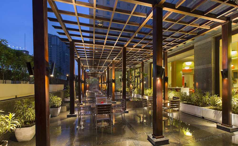 ibis Gurgaon Golf Course Road 68/72