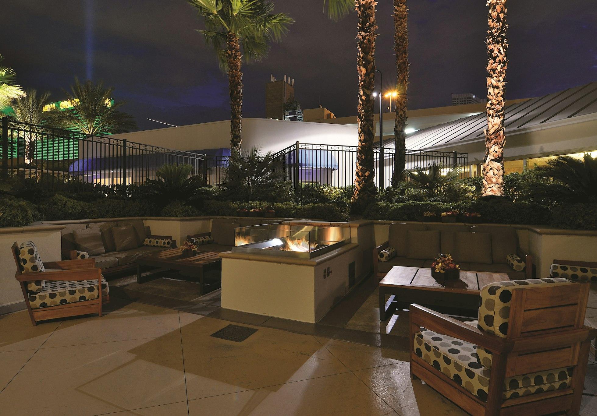 1 BEDROOM, SUITE, BALCONY