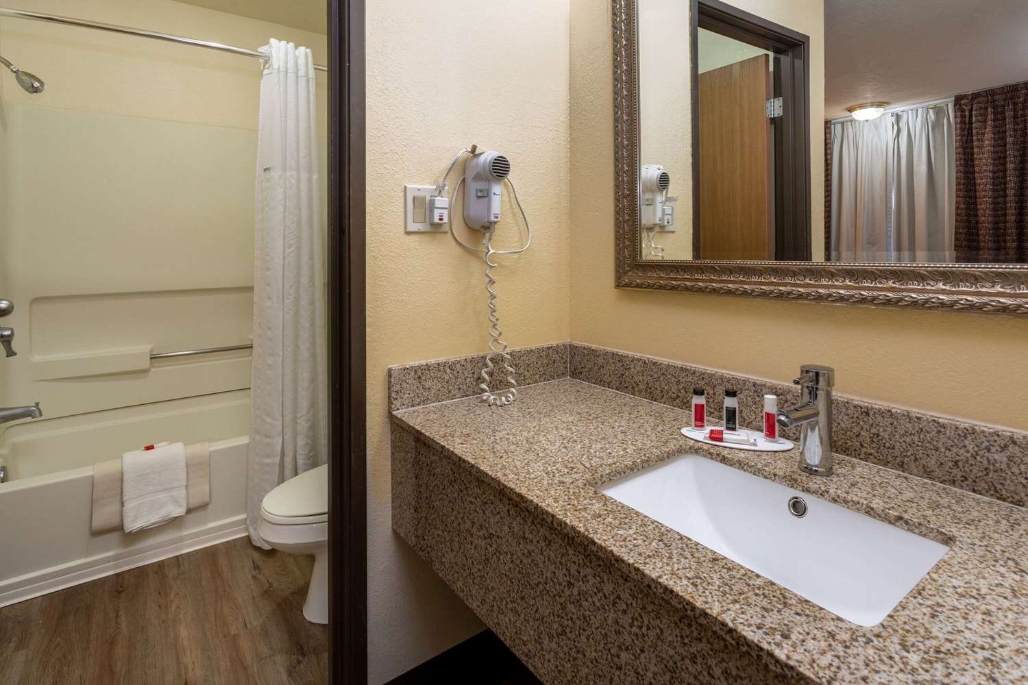 Travelodge By Wyndham Albuquerque East 32/38