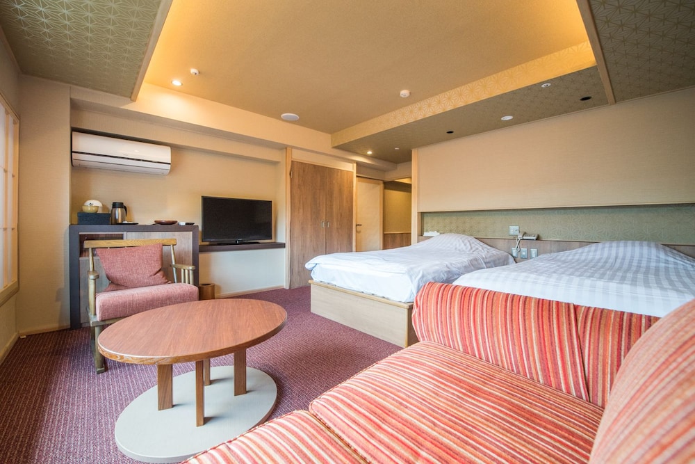 Hotel Tembo 11/50