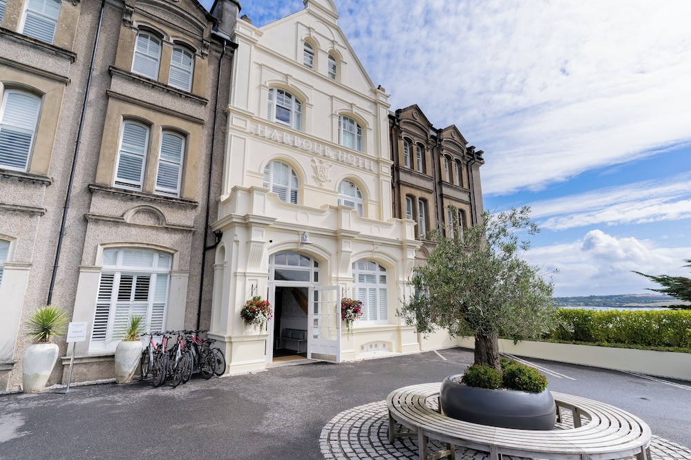 Padstow Harbour Hotel 51/64