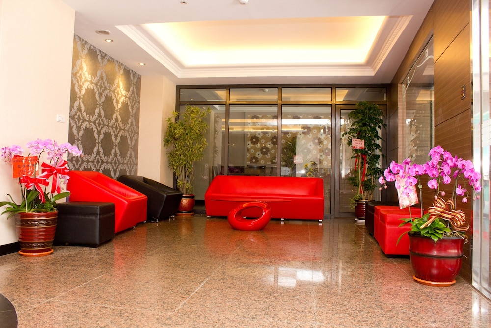 Home Full Hotel 34/43