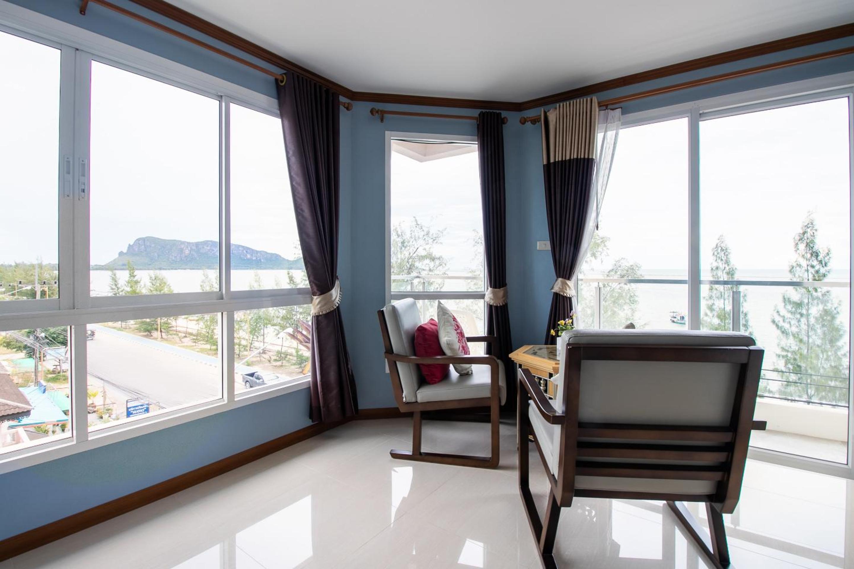 Goldenbeach Boutique Resort 46/68