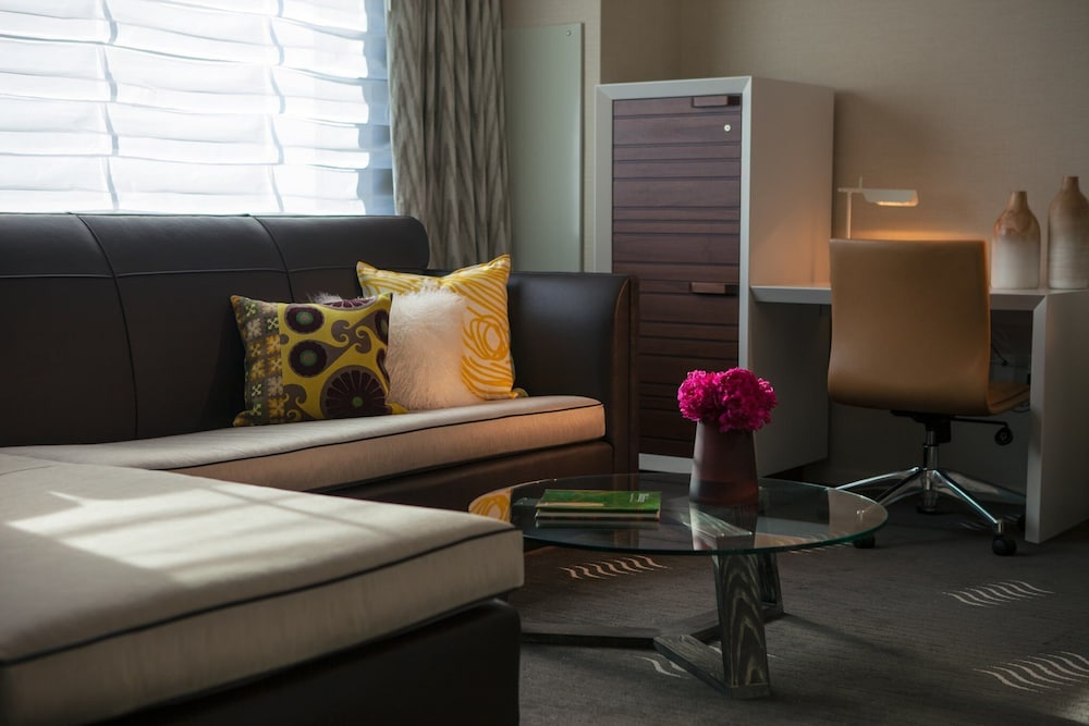 Hotel Palomar Phoenix A Kimpton Hotel 55/83