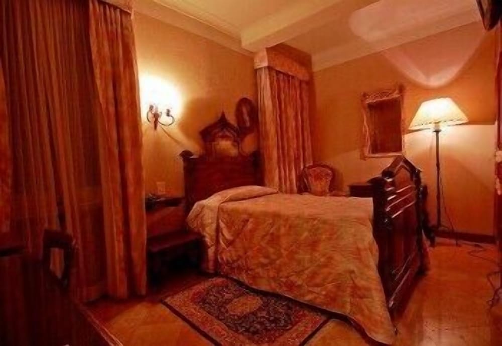 Arnaldo Aquila DAOro Hotel 18/39