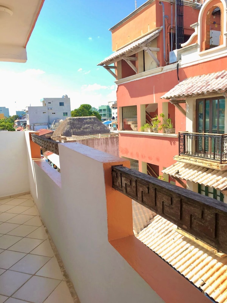 Hotel & Suites Bucaneros, Isla Mujeres 7/48