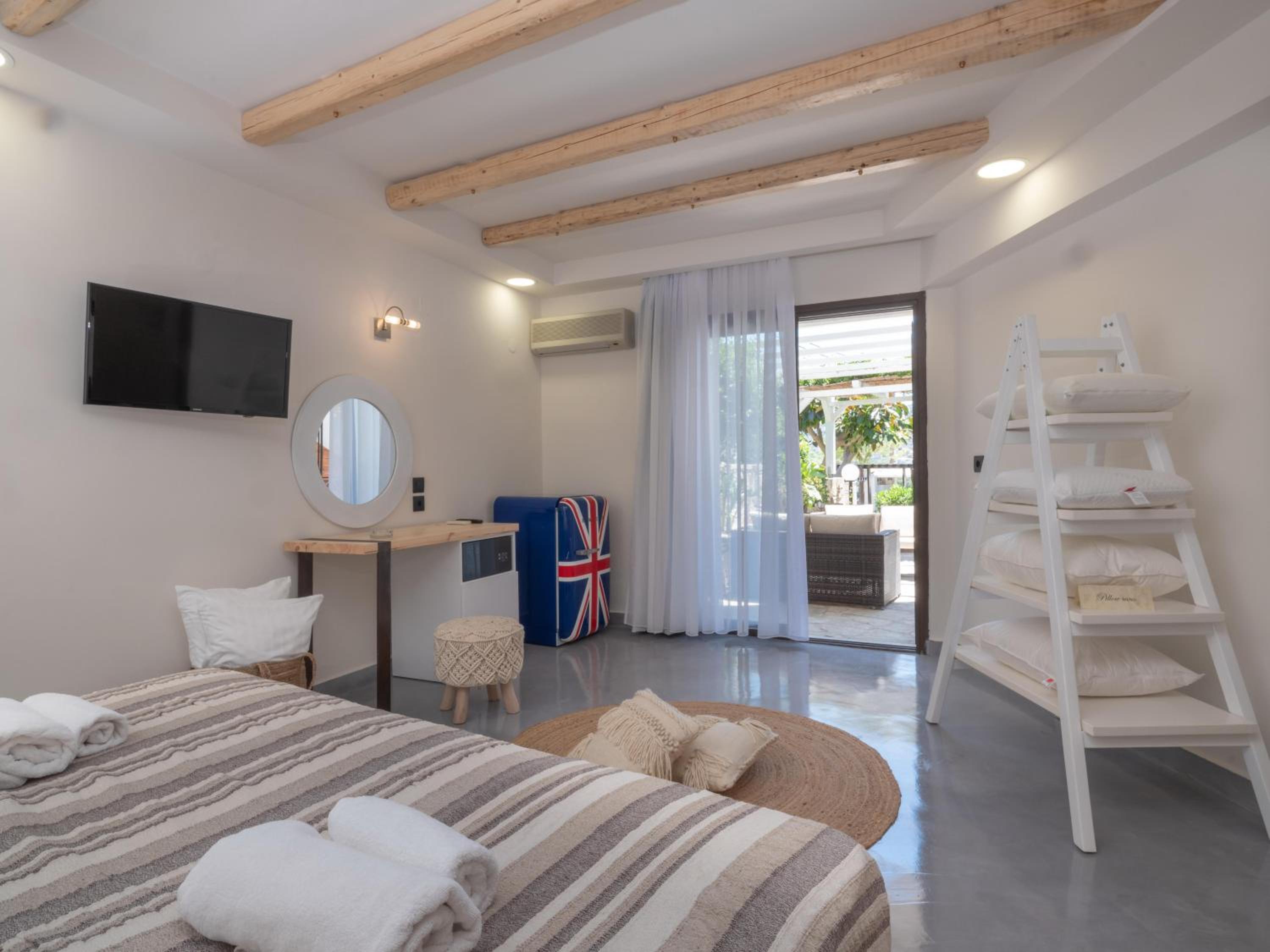 Deluxe, Suite, King Bed