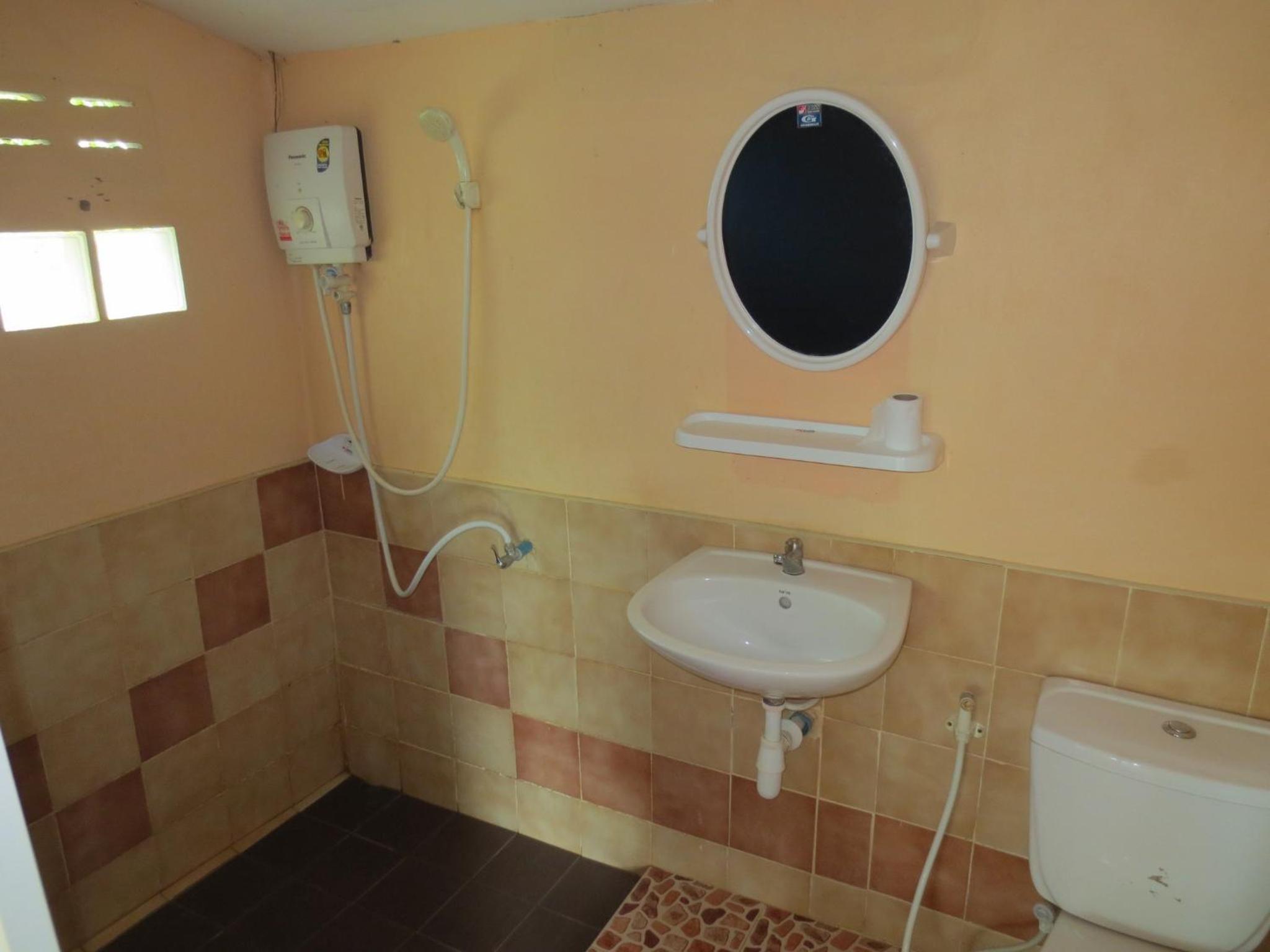 Baan Ton Nam Resort 59/61