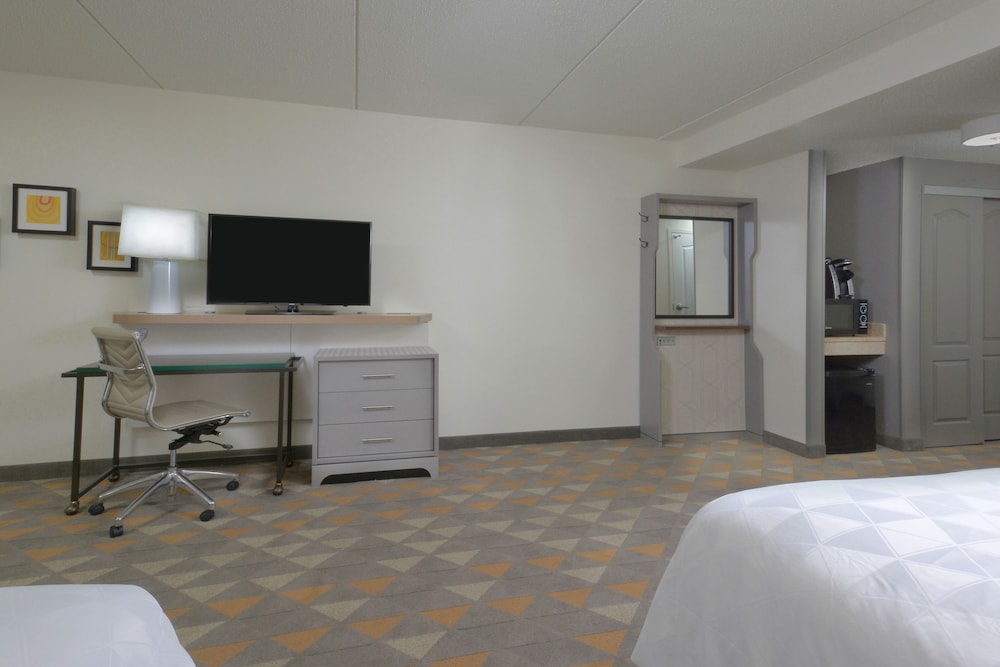 Holiday Inn Raleigh-Durham Airport 19/66