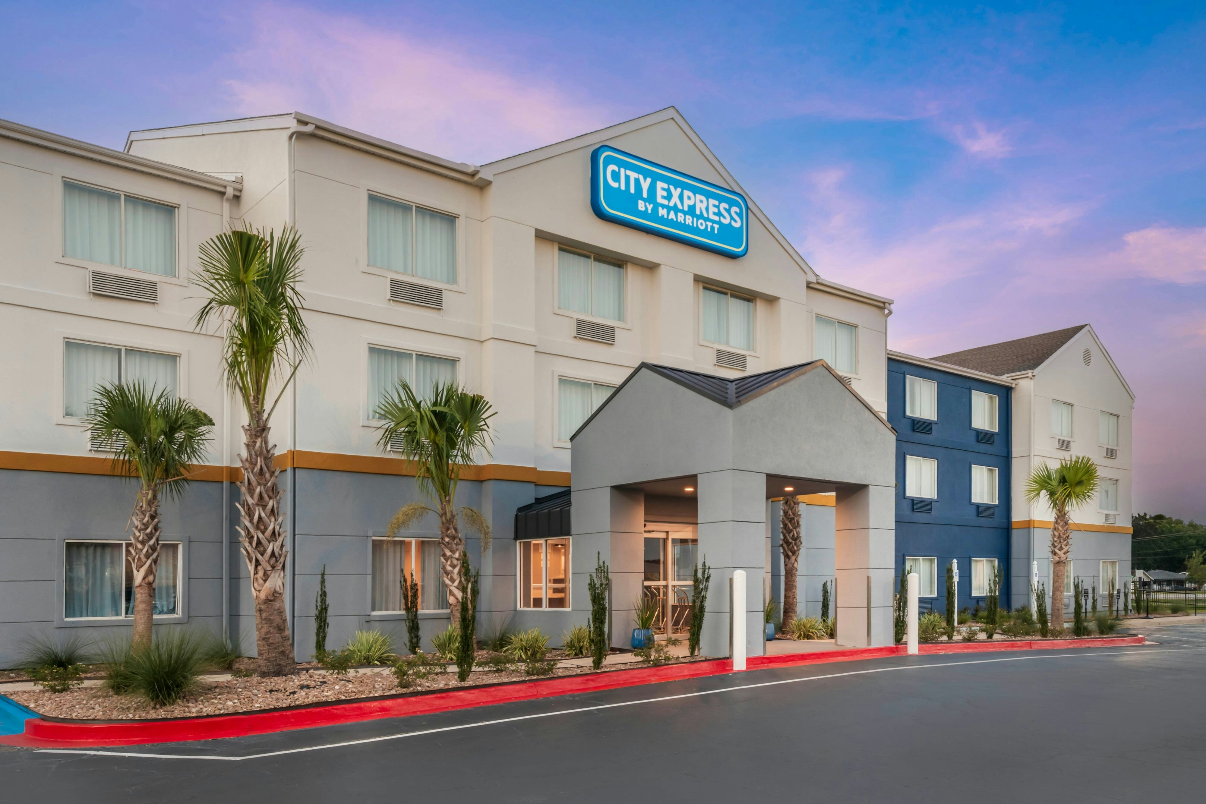 Fairfield Inn Suites Lafayette I 10 7/34