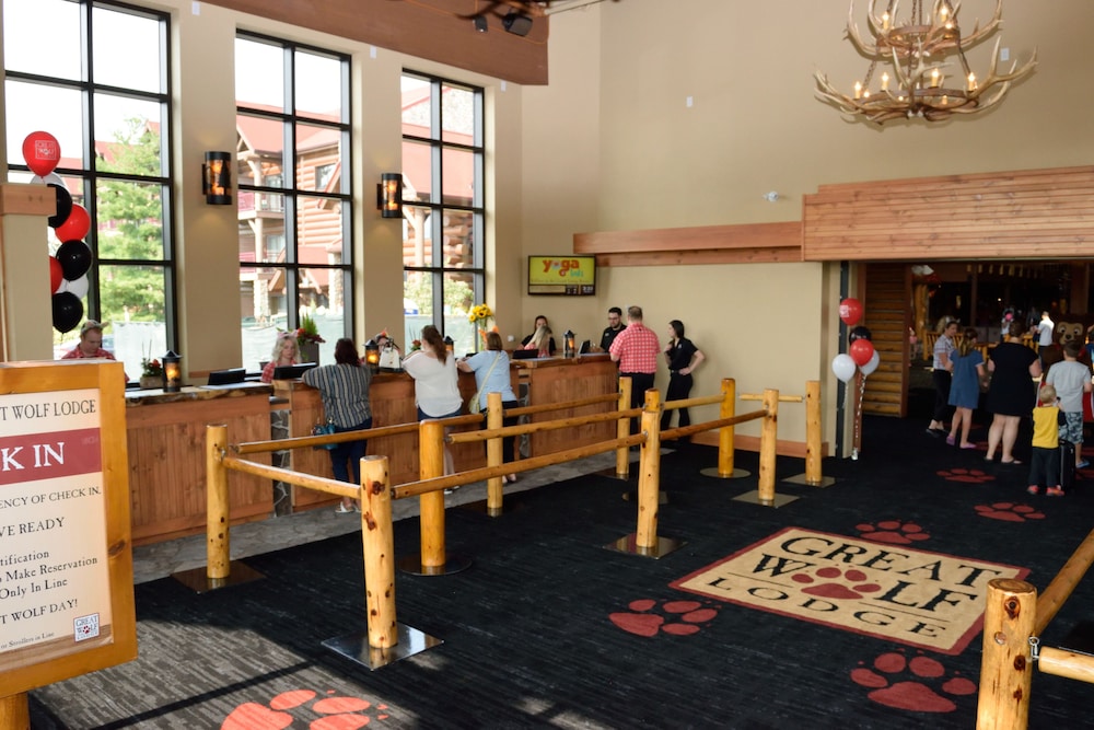 Great Wolf Lodge Niagara Falls 40/72