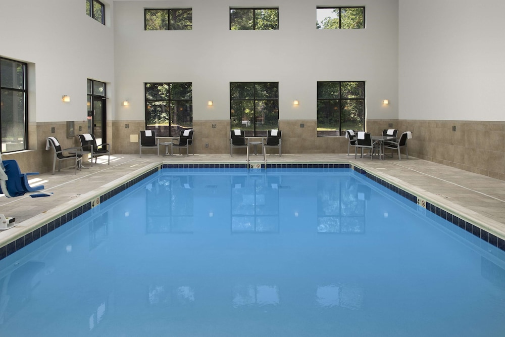 Hampton Inn and Suites Tupelo Barnes Crossing 5/50