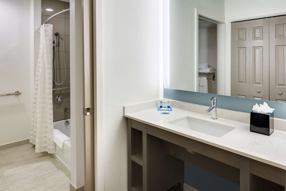 HYATT house Boston/Waltham 10/66