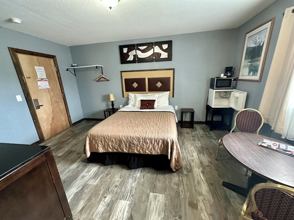 Alaska Anglers Inn 14/50