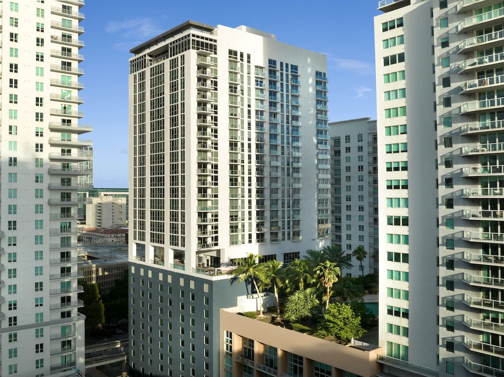 YOTEL Miami, Select by Hilton 5/50
