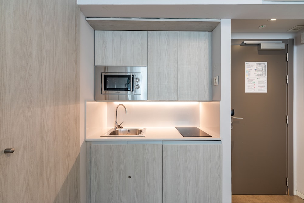 Student Residence Claudio Coello 6/44