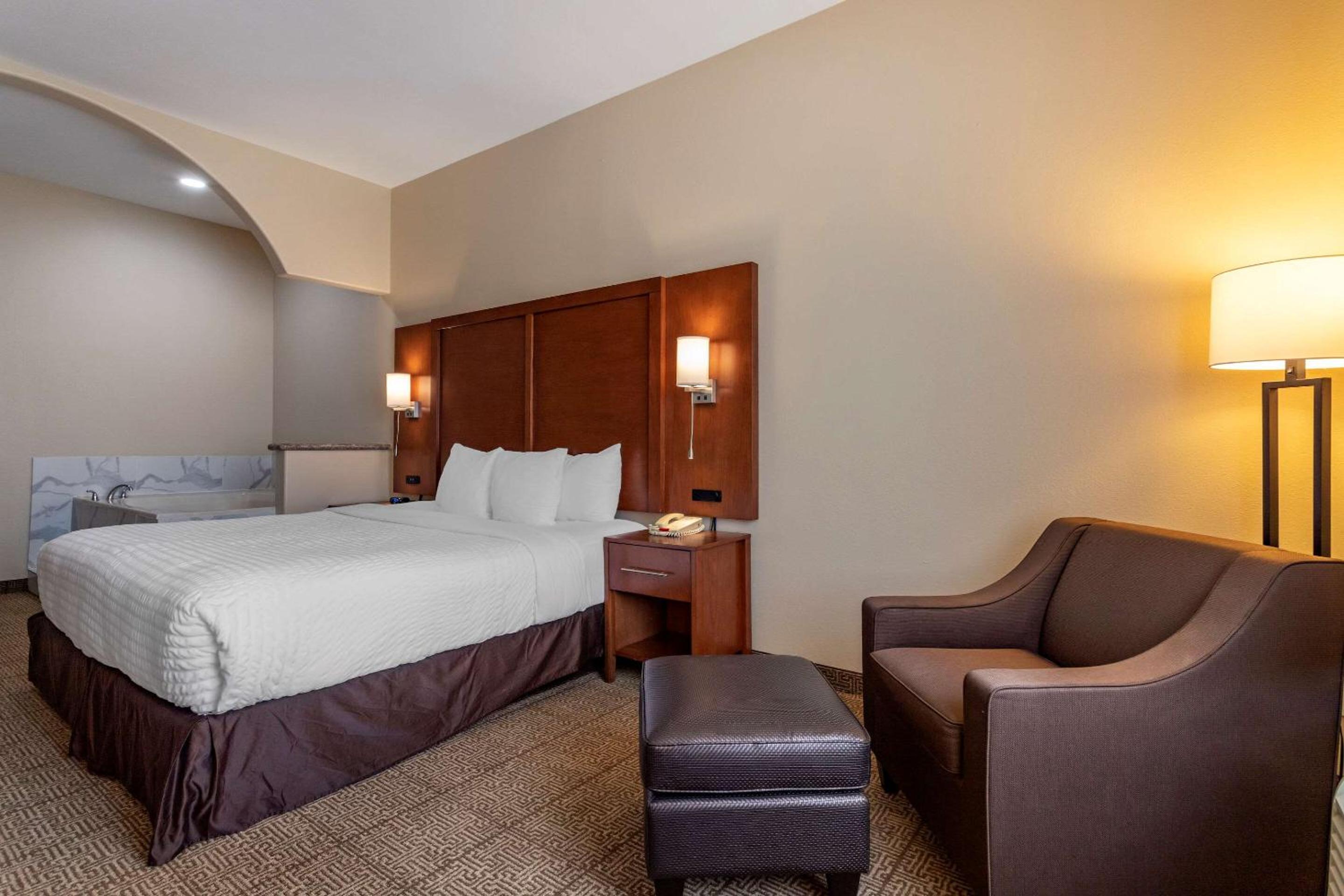 جناح بغرفة نوم واحدة بحوض جاكوزي لذوي الإعاقة، Comfort Suites Houston near Medical Center- NRG Stadium 5/8
